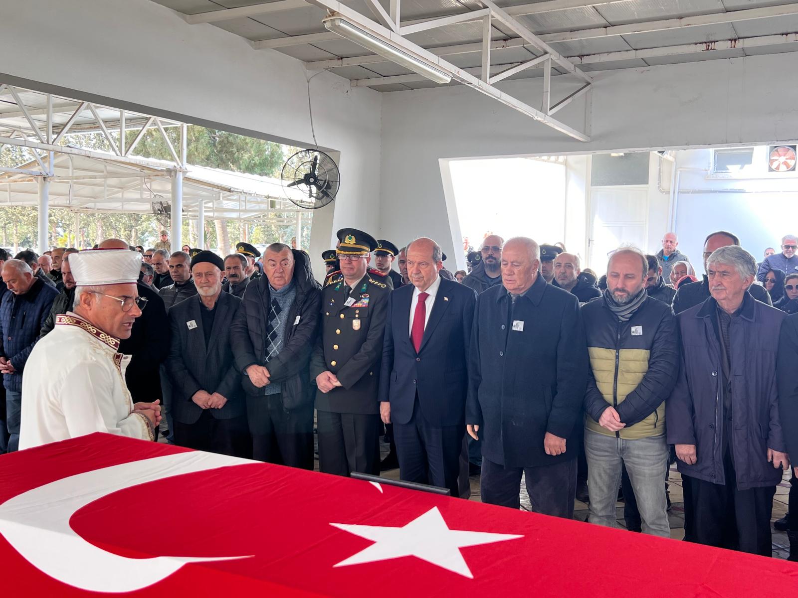 Cumhurbaşkanı Ersin Tatar, Kıbrıs Barış Harekatı Gazisi Mustafa Zorlu’nun cenaze törenine katıldı
