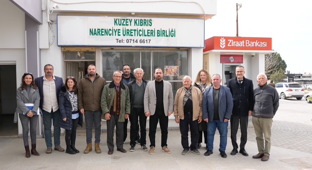 Tarım ve Doğal Kaynaklar Bakanı Çavuş, narenciye üreticilerini ziyaret etti