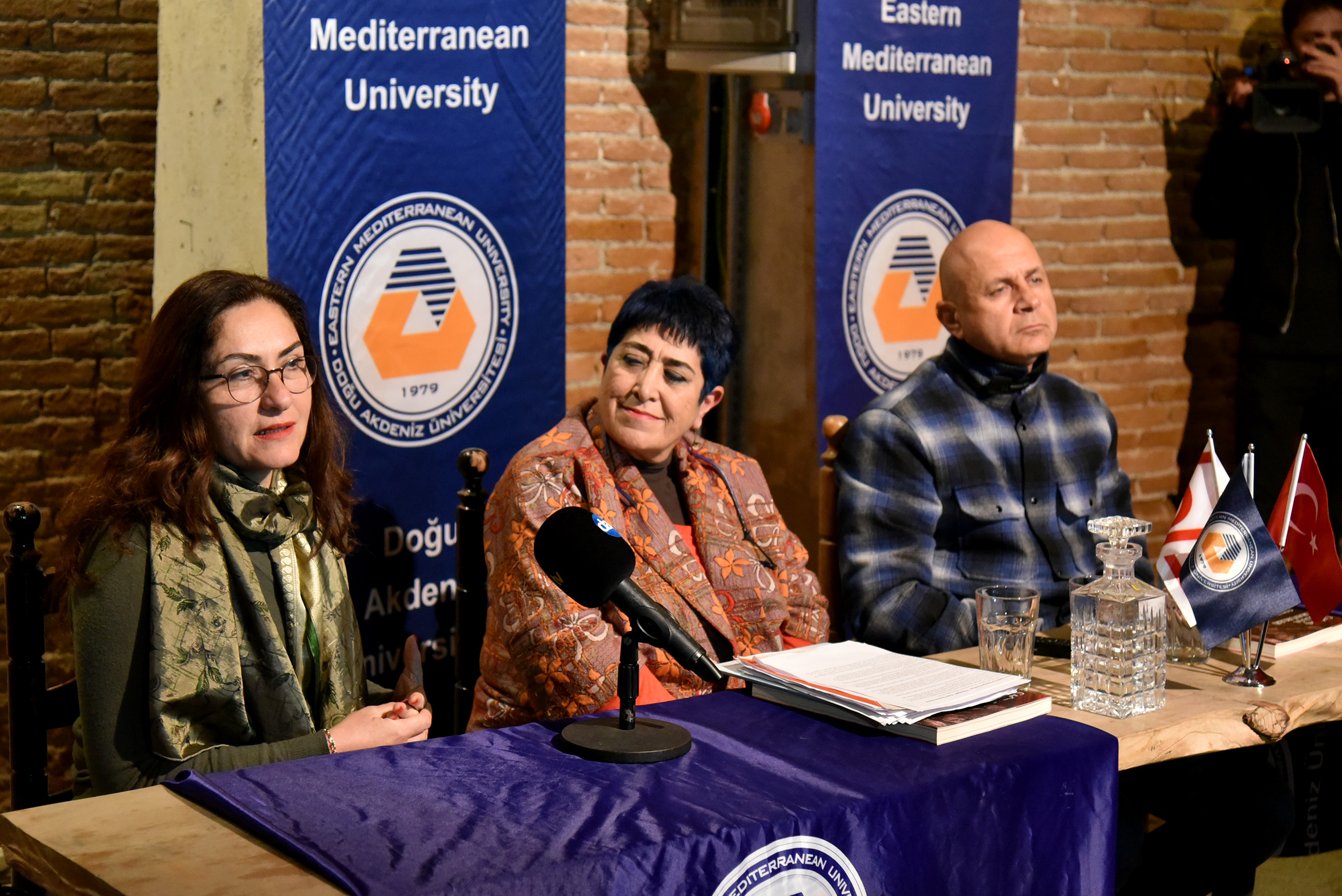 “Çağdaş Mağusa Gravürleri” isimli kitap sanatseverlere tanıtıldı