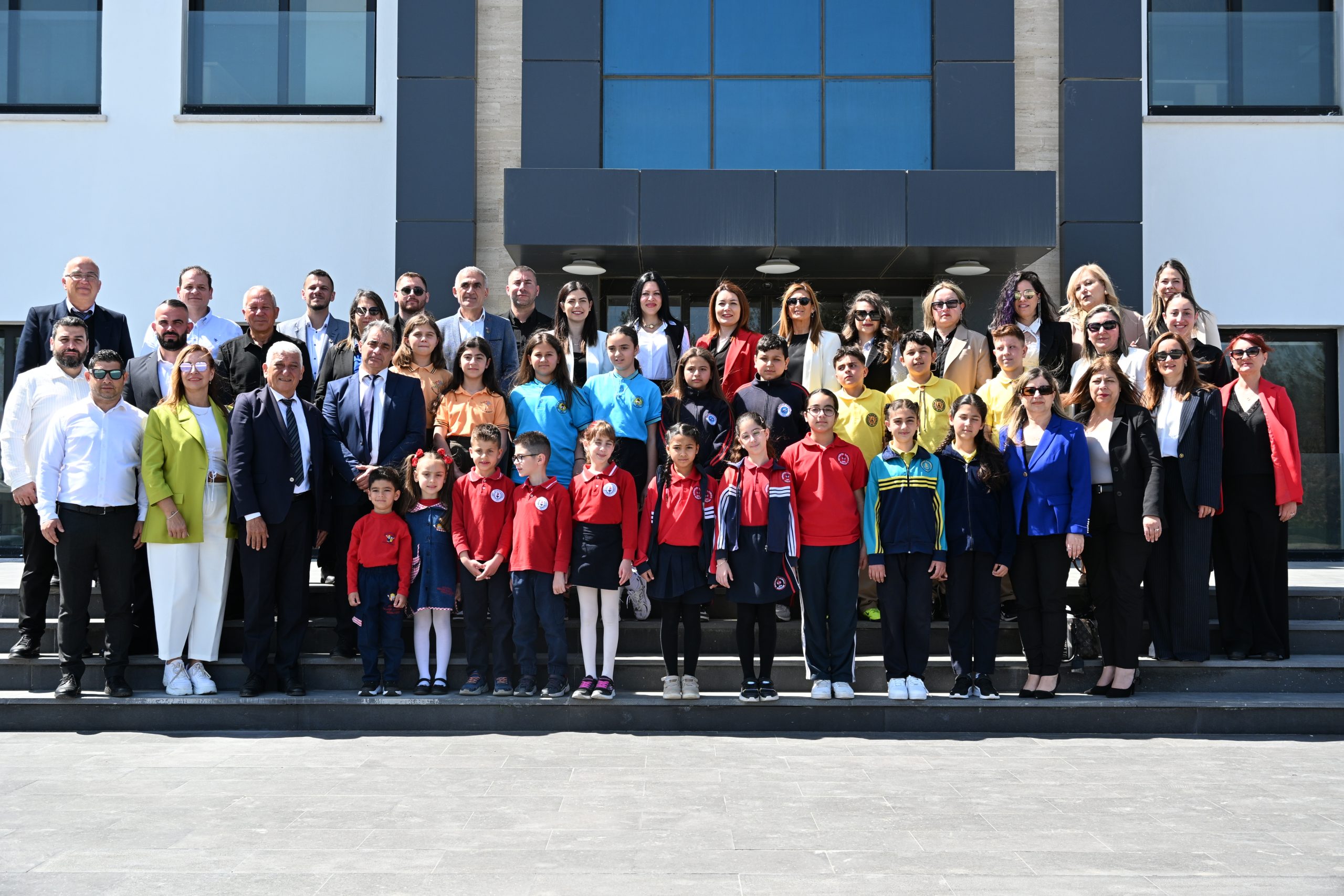 Güzelyurt Belediye Başkanı Özçınar, Çocuk Meclisini kabul etti