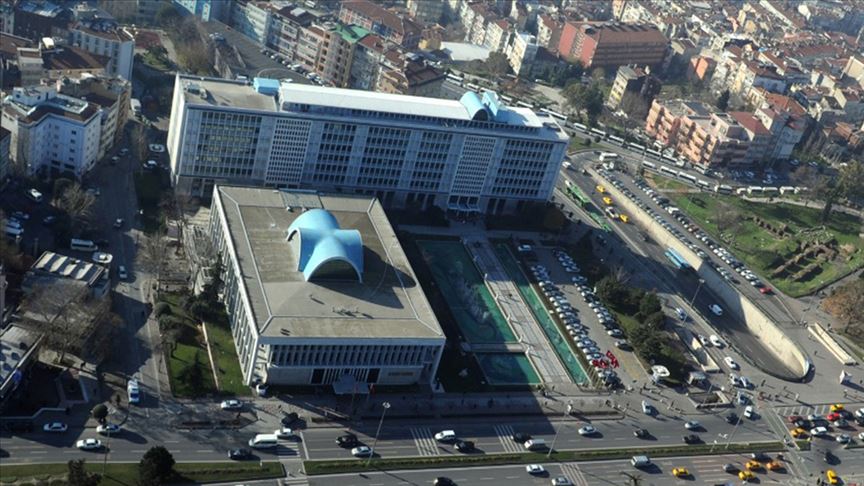 İBB’ye yönelik soruşturma: Gözaltına alınan 20 kişi adliyede
