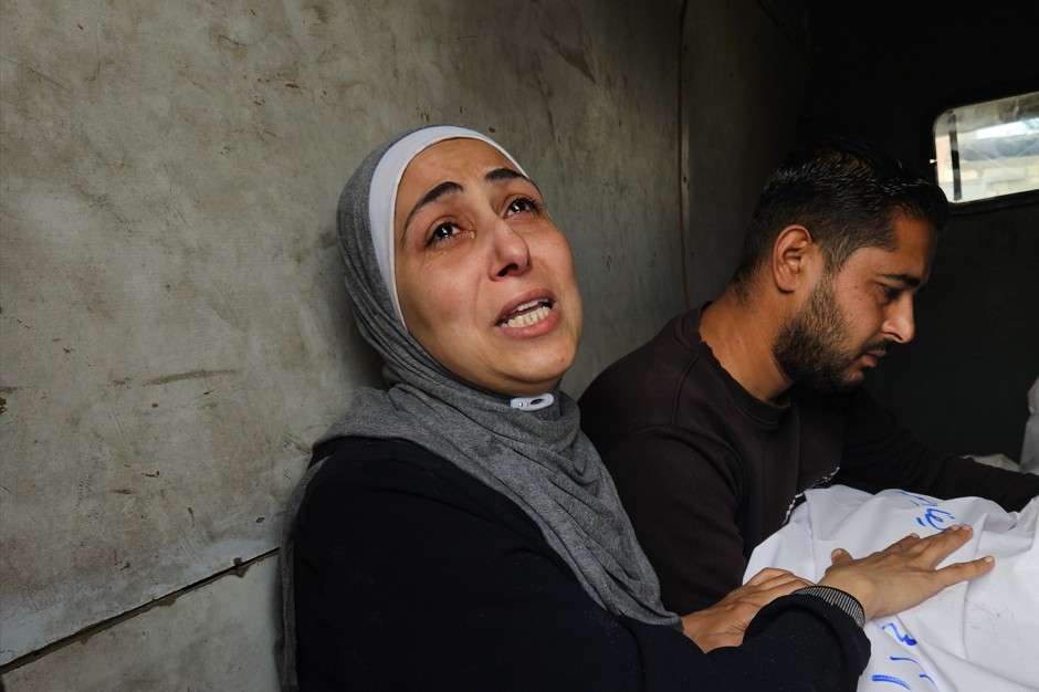 İsrail, Gazze’de sivillerin toplandığı yerleri bombaladı: 45 ölü, 60 yaralı