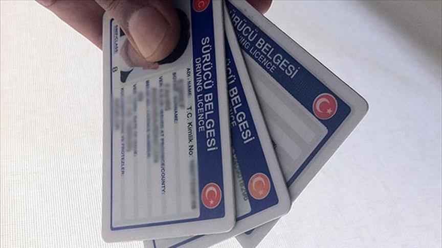 Türkiye’de eski tip ehliyetlerin yenilenmesi için “son 10 gün” uyarısı