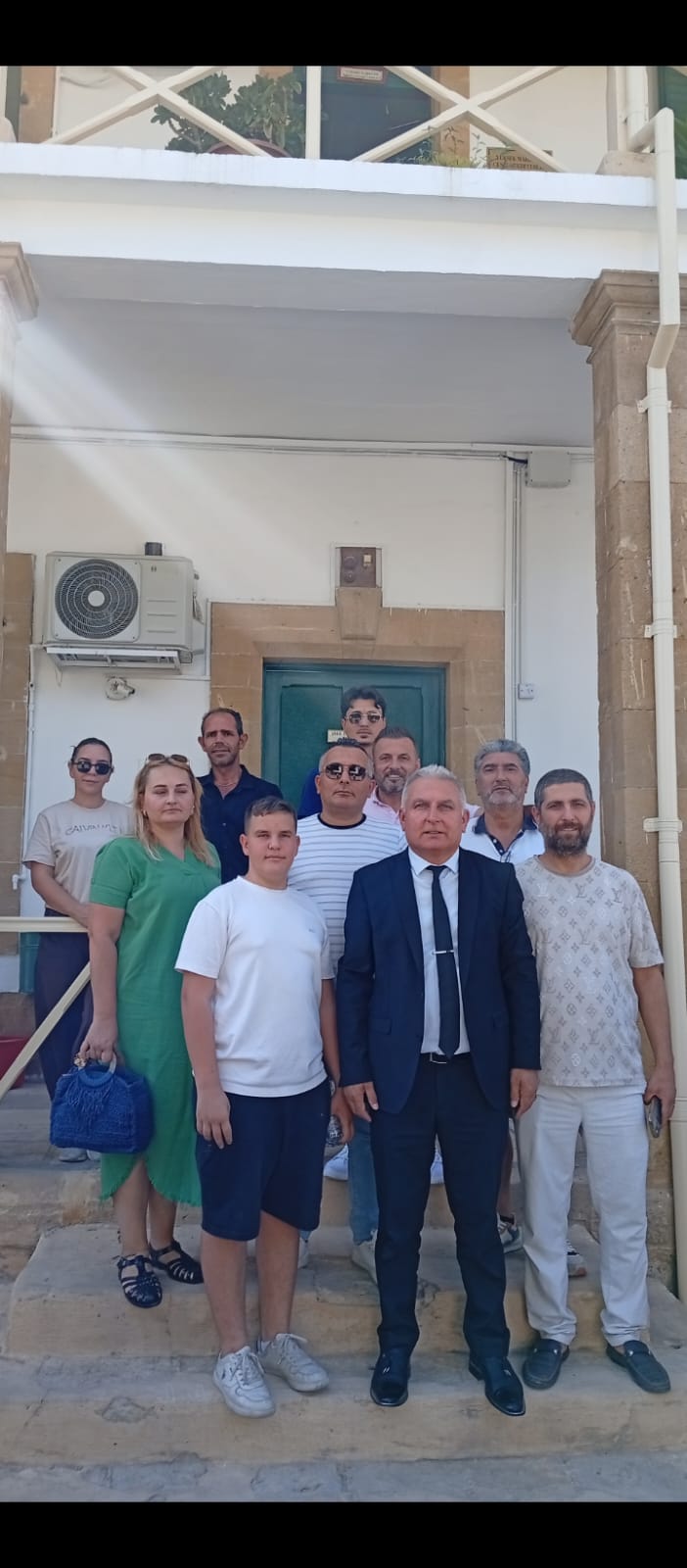 Cumhurbaşkanlığı seçimi için bağımsız aday Hüseyin Gürlek YSK’ya başvuru yaptı