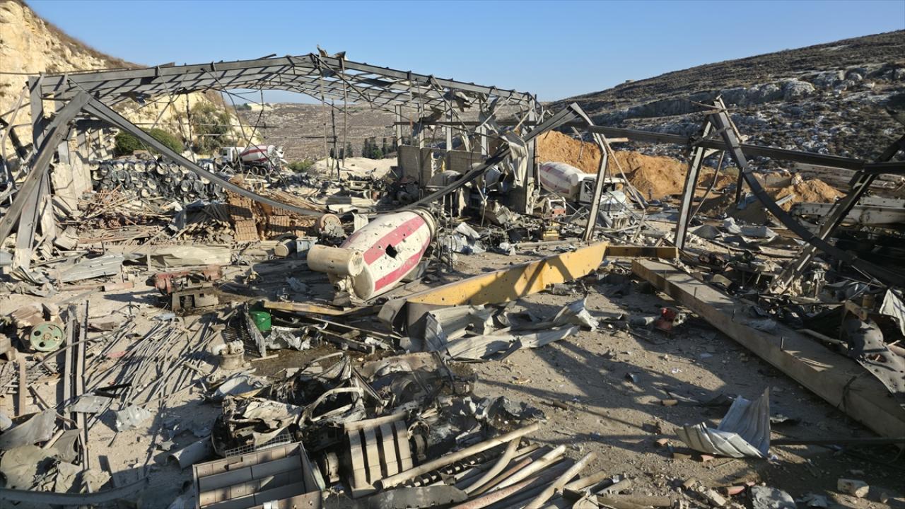 İsrail ordusu, Lübnan’ın güneyinde çok sayıda binayı yıktı