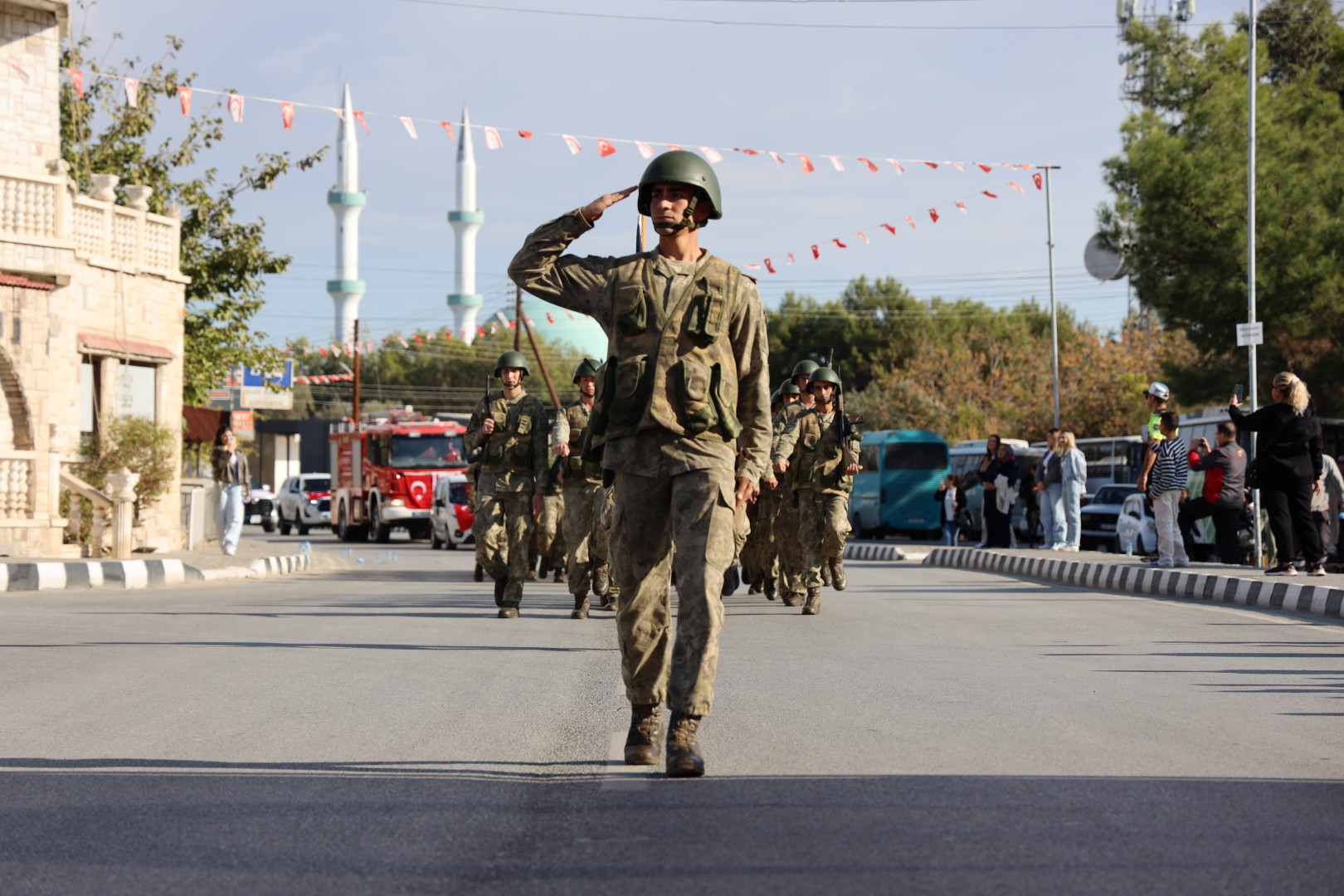 KKTC 42’nci kuruluş yıl dönümü… İskele’de de törenler düzenlendi