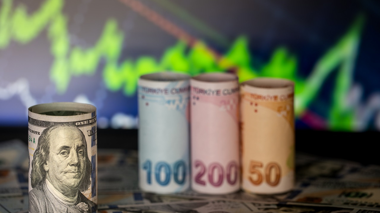 Dolar 43,05 TL, euro 50,70 TL, sterlin 58,20 TL’den işlem görüyor
