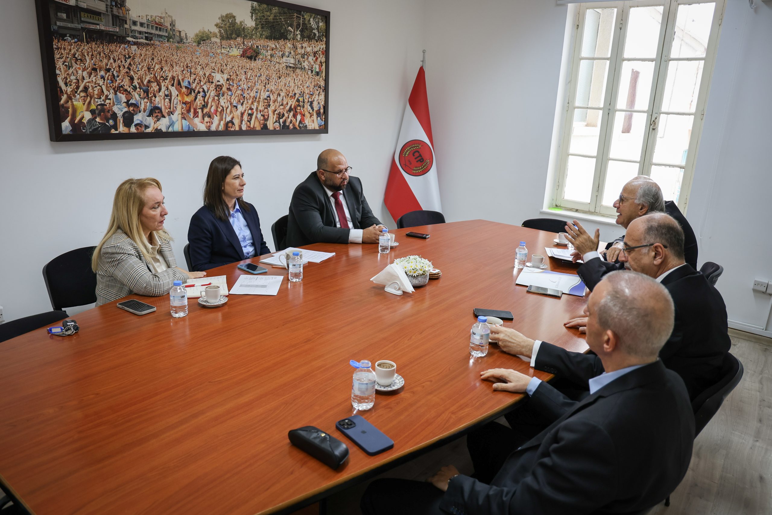 CTP Genel Başkanı İncirli, Yetkili Muhasipler ve Denetçiler Enstitüsü heyetini kabul etti