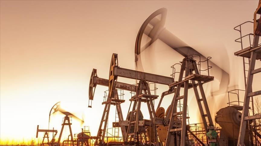 Brent petrolün varili 107,56 dolardan işlem görüyor