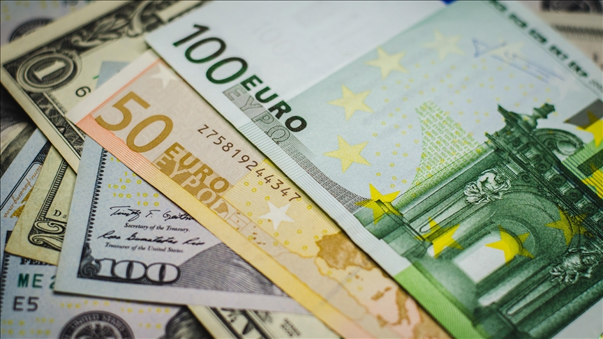 Sterlin 59,65 TL, dolar 44,50 TL, euro 51,60 TL’den işlem görüyor