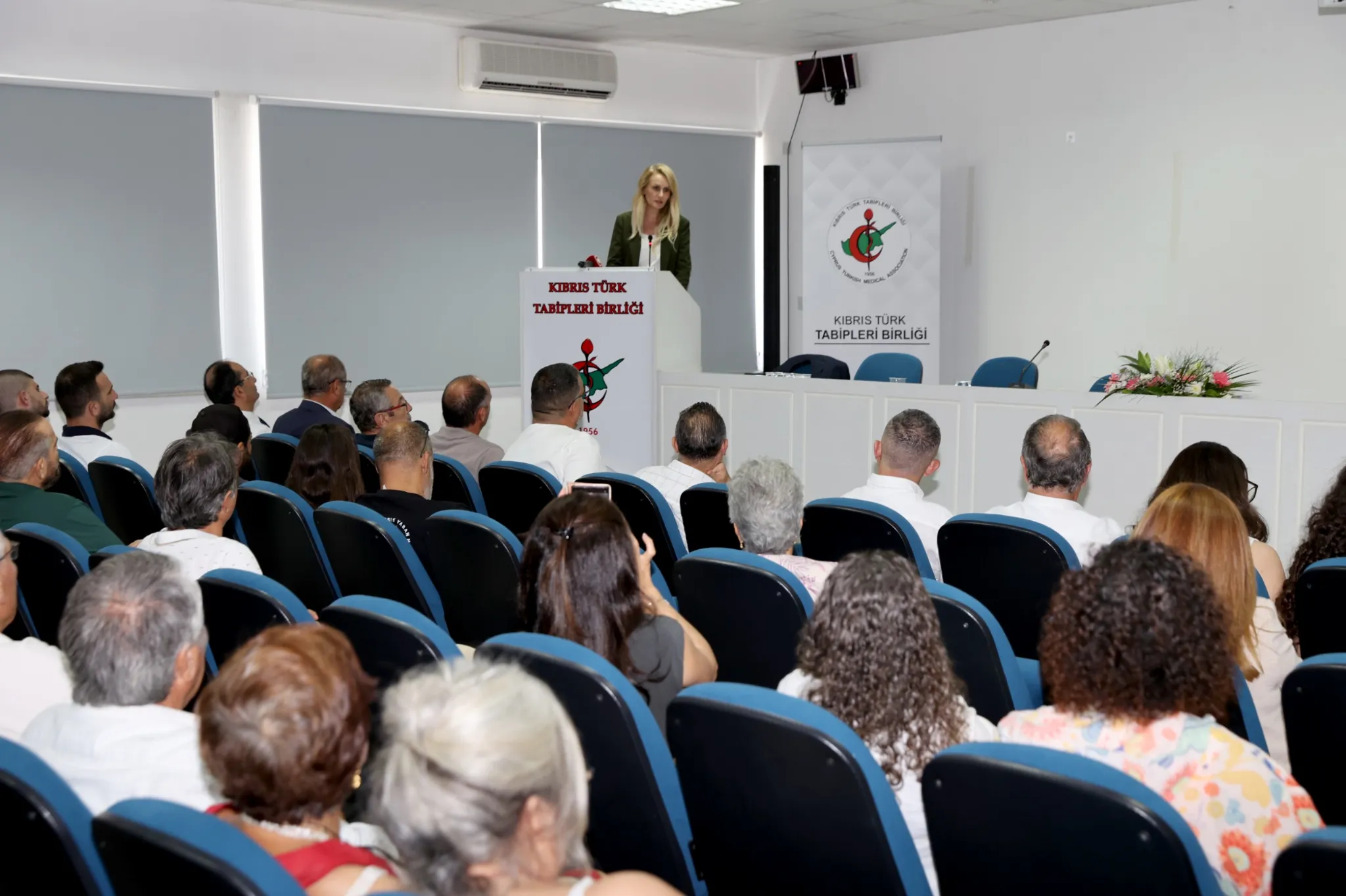 Nilden Bektaş Erhürman, “Küresel İklim Değişikliği ve İnsan Sağlığına Etkileri” sempozyumuna katıldı